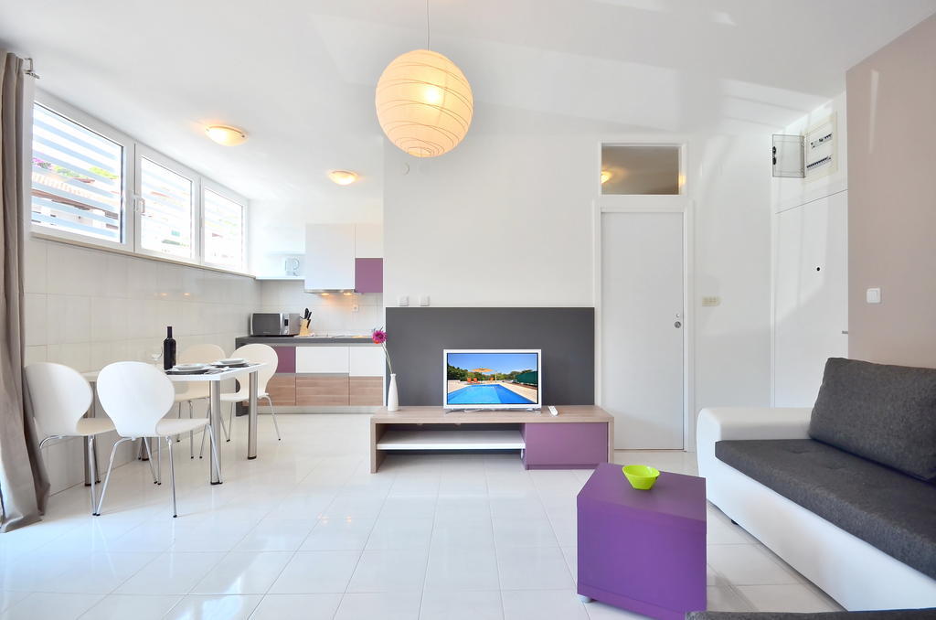 Bretia Apartments Sutivan Room photo