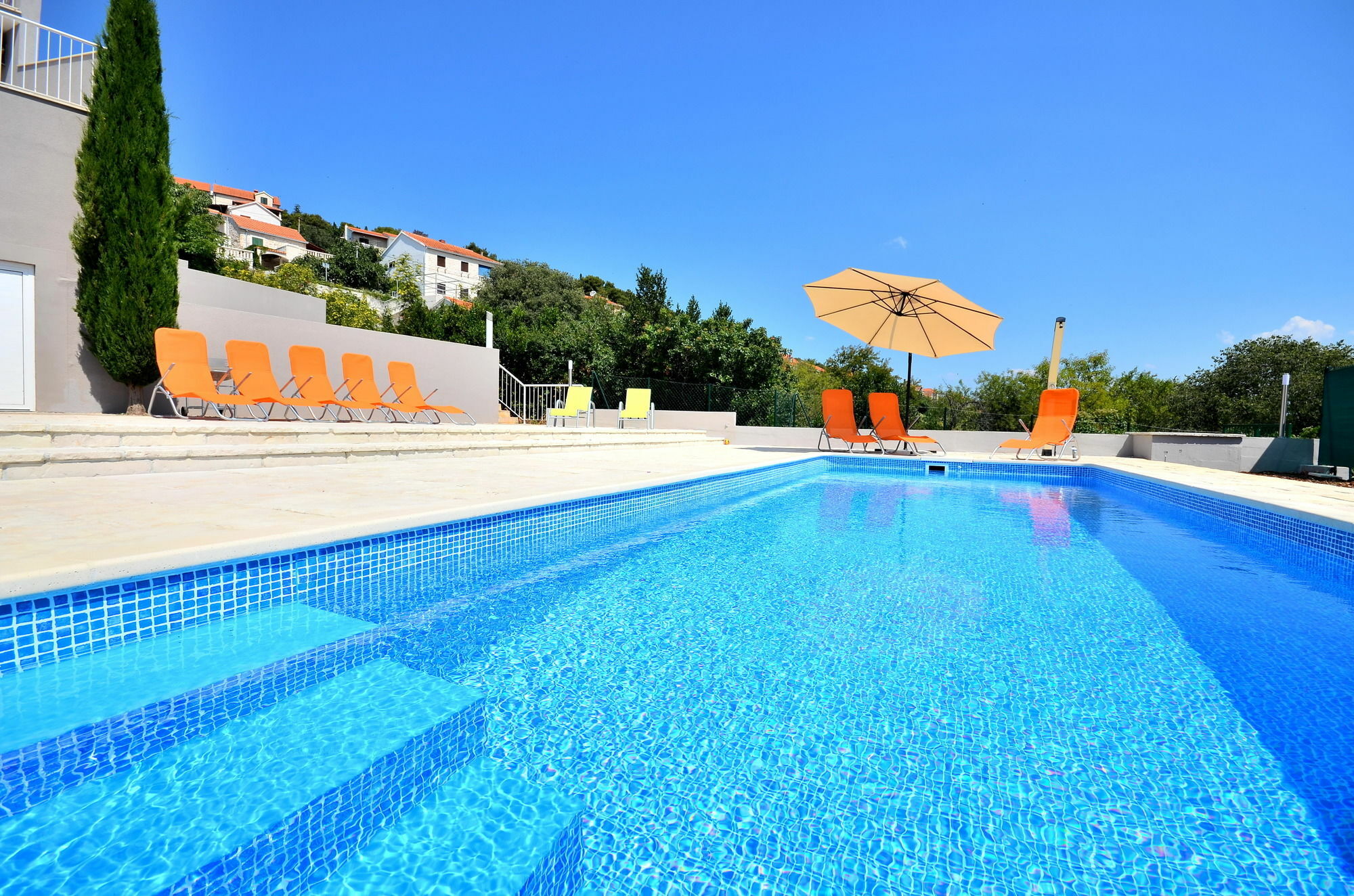 Bretia Apartments Sutivan Exterior photo